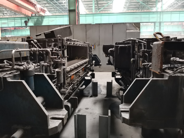 スラブ用マルチモードメニスカス電磁撹拌・流量制御システム(M-MEMS)